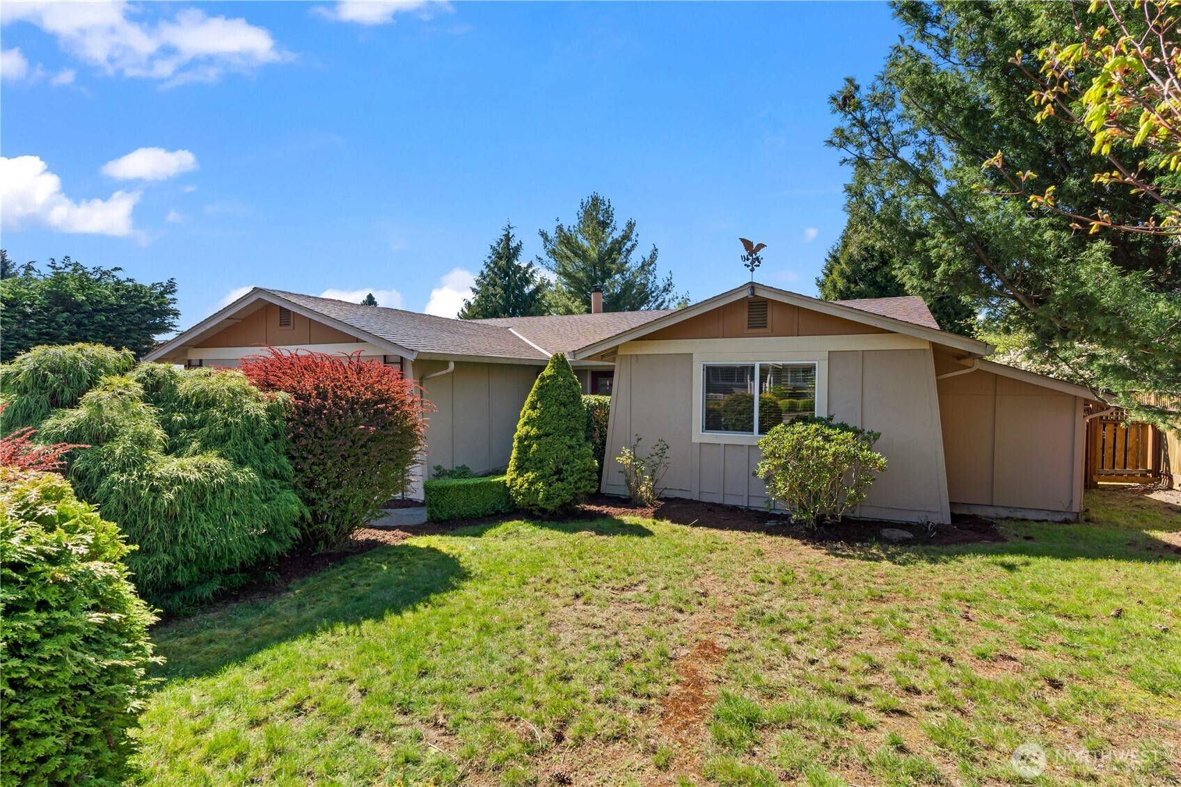 Tacoma, WA 98422,5122 beverly AVE NE
