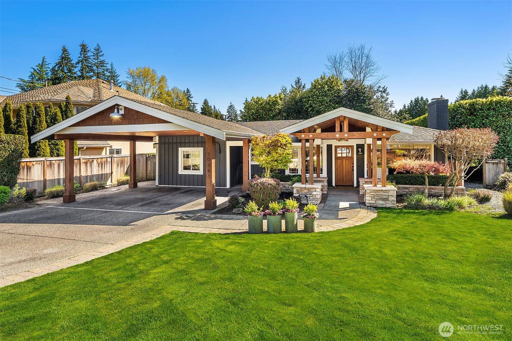 Bellevue, WA 98004,10261 NE 21st PL