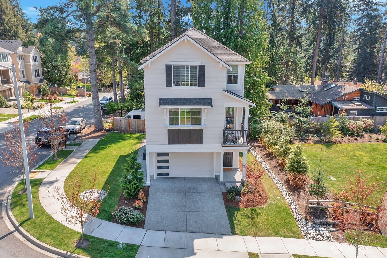 Edmonds, WA 98026,8904 231st PL SW