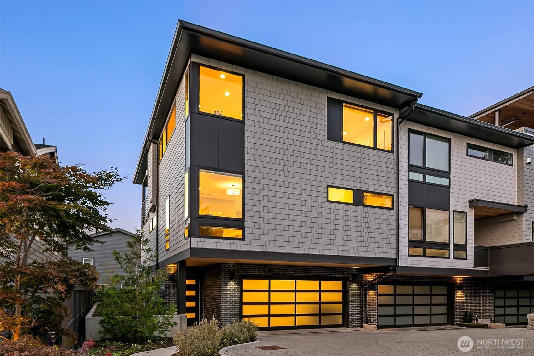Kirkland, WA 98033,330 3rd AVE S #A