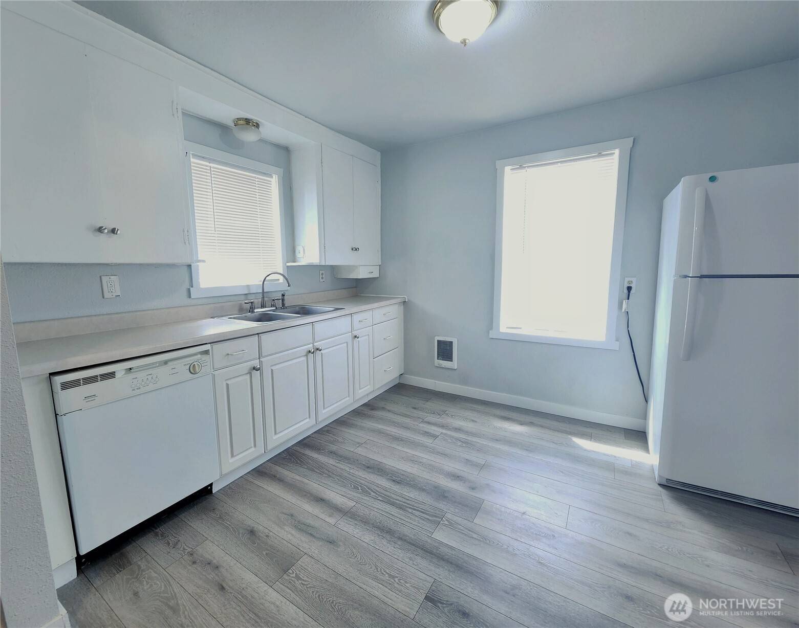 Moses Lake, WA 98837,3021 W Peninsula