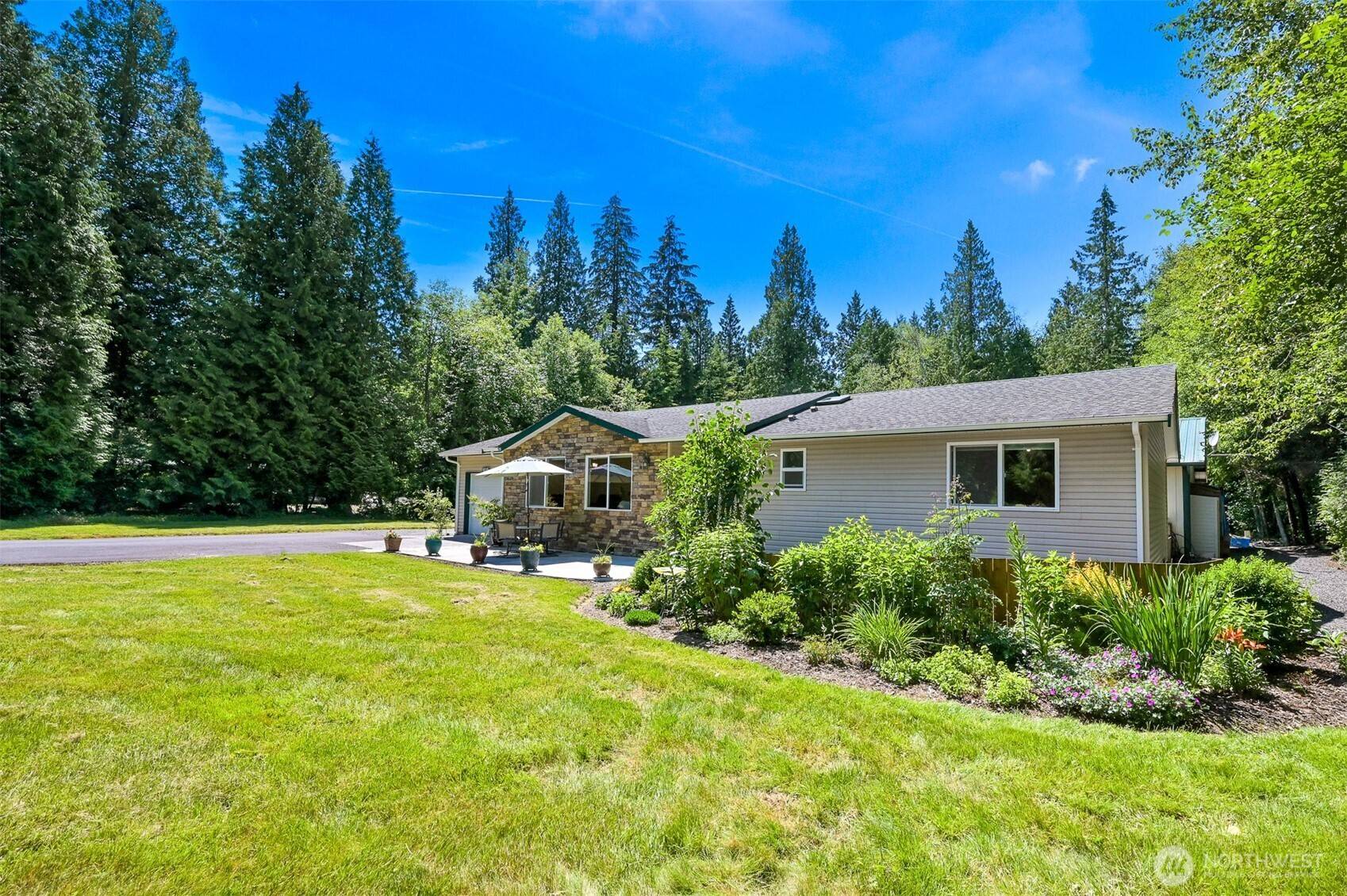 Blaine, WA 98230,9019 Salmon Creek LN