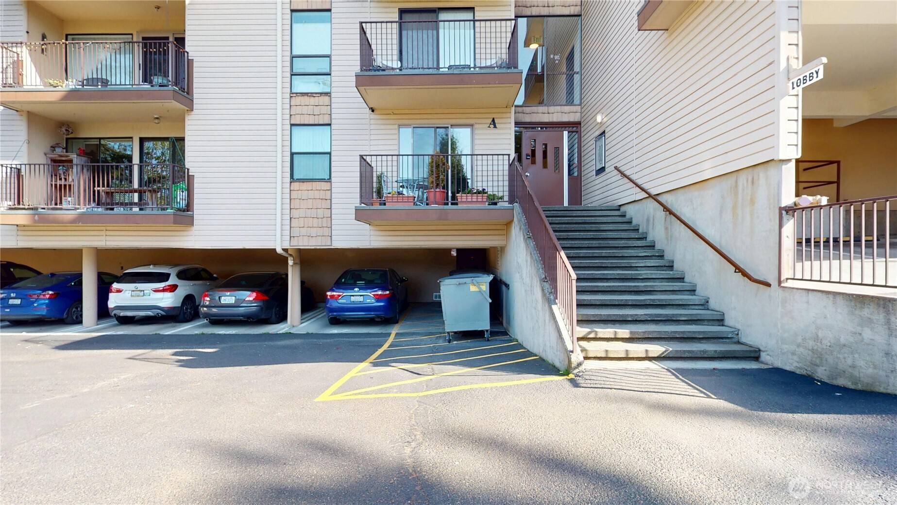 Seattle, WA 98133,13201 Linden AVE N #408A