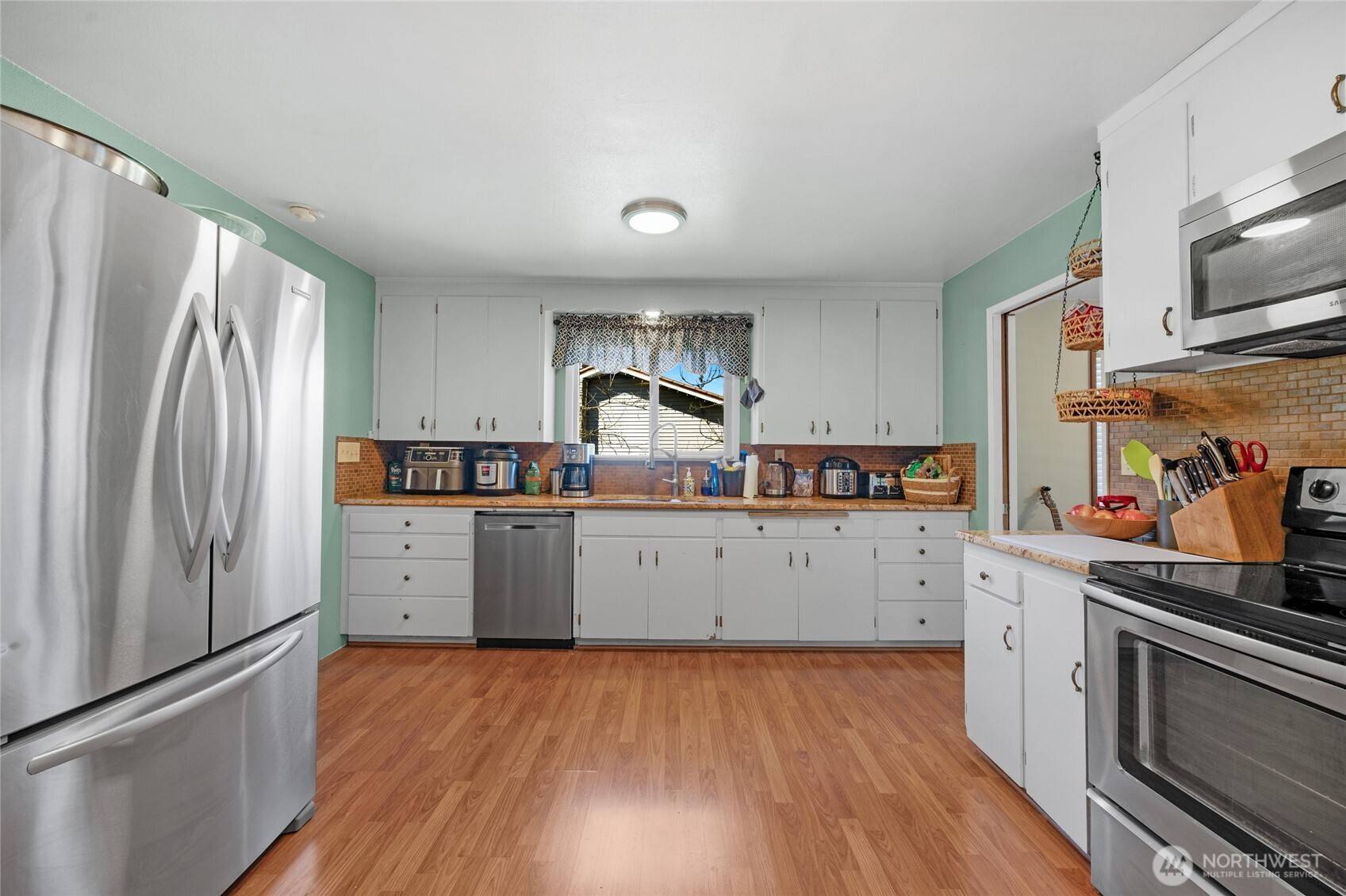 Everett, WA 98208,8813 Valhalla DR