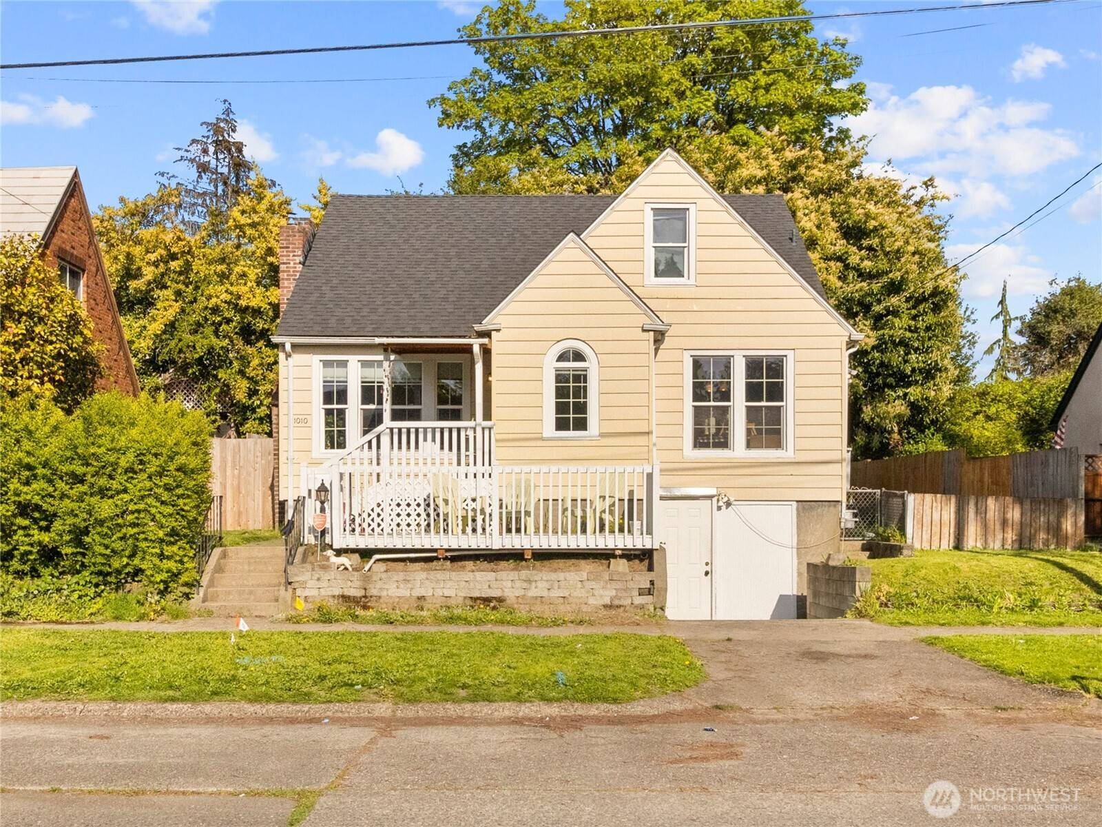 Bremerton, WA 98337,1010 Veneta AVE