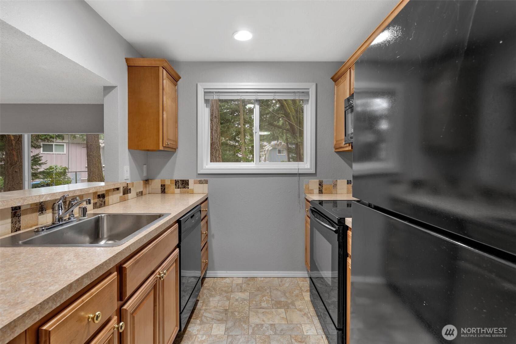Bellevue, WA 98007,14421 NE 30th PL #7B