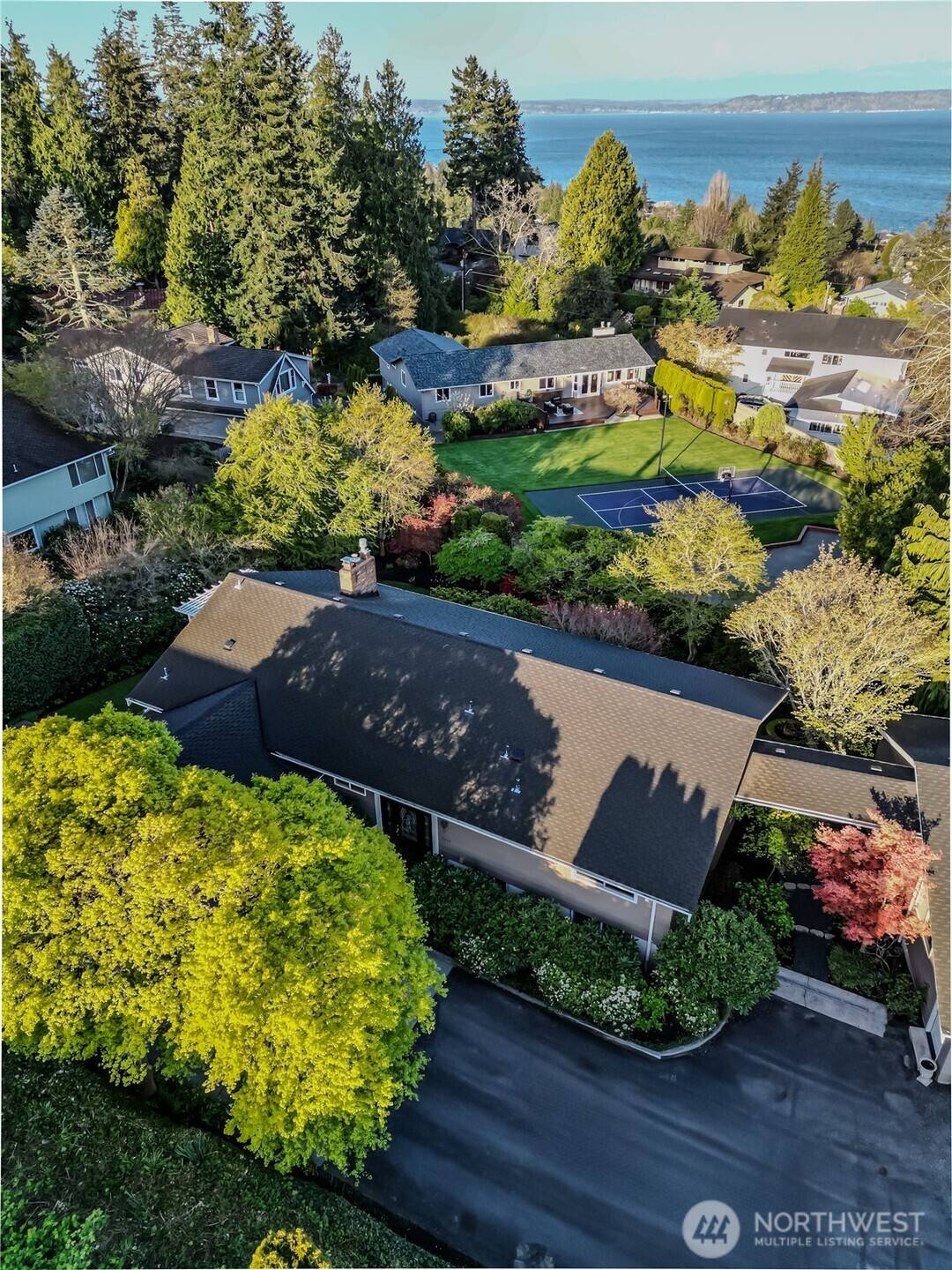 Edmonds, WA 98020,9224 190th ST SW