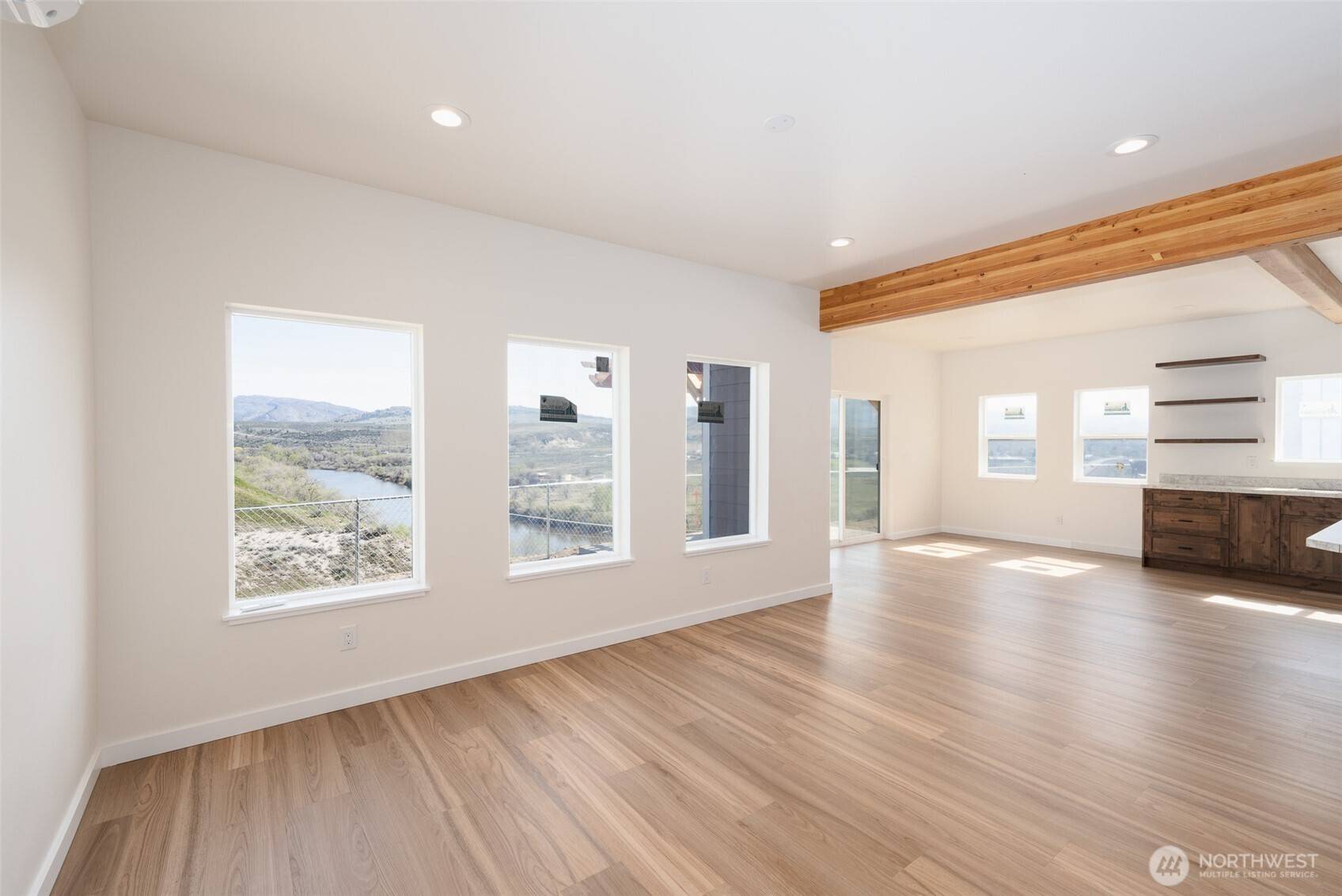 Omak, WA 98841,660 Dewberry AVE E #6