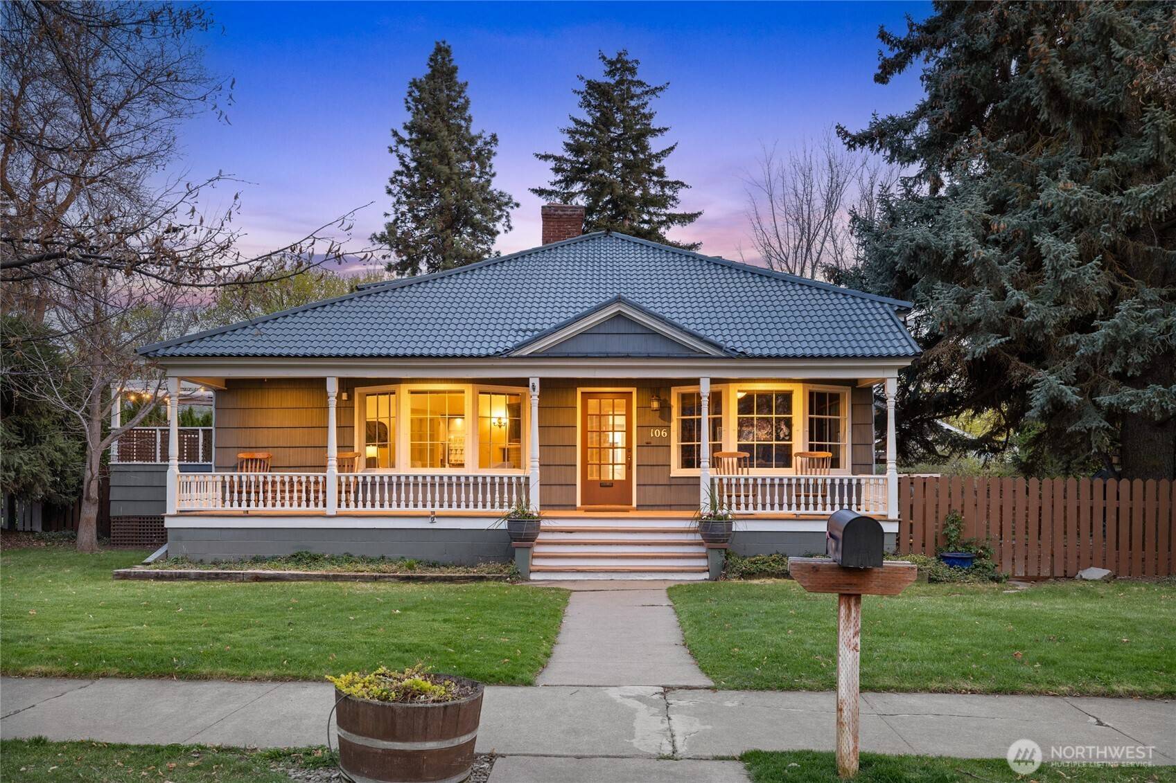 Ellensburg, WA 98926,106 E 10th AVE
