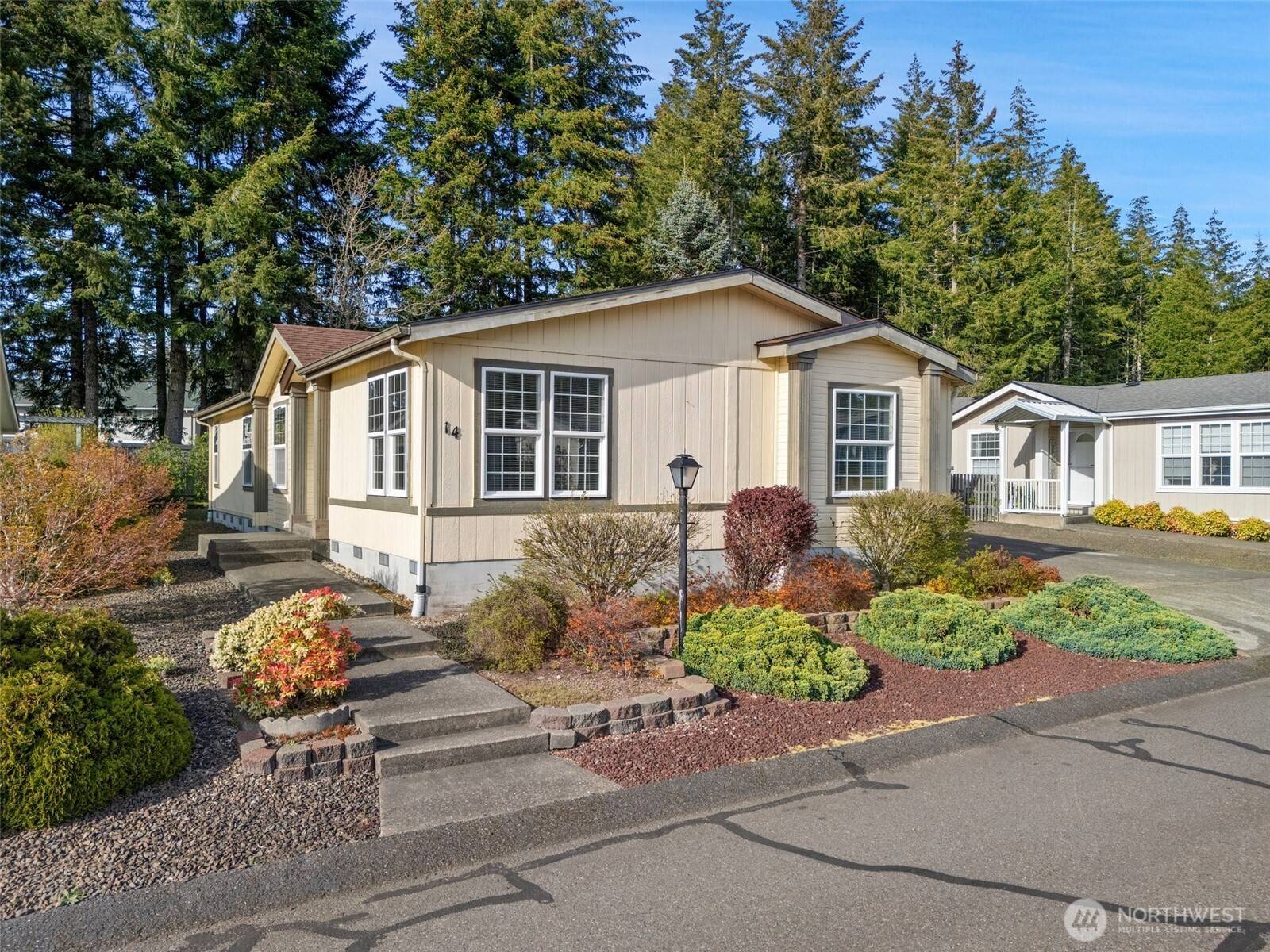 Shelton, WA 98584,14 Christmas Tree LN