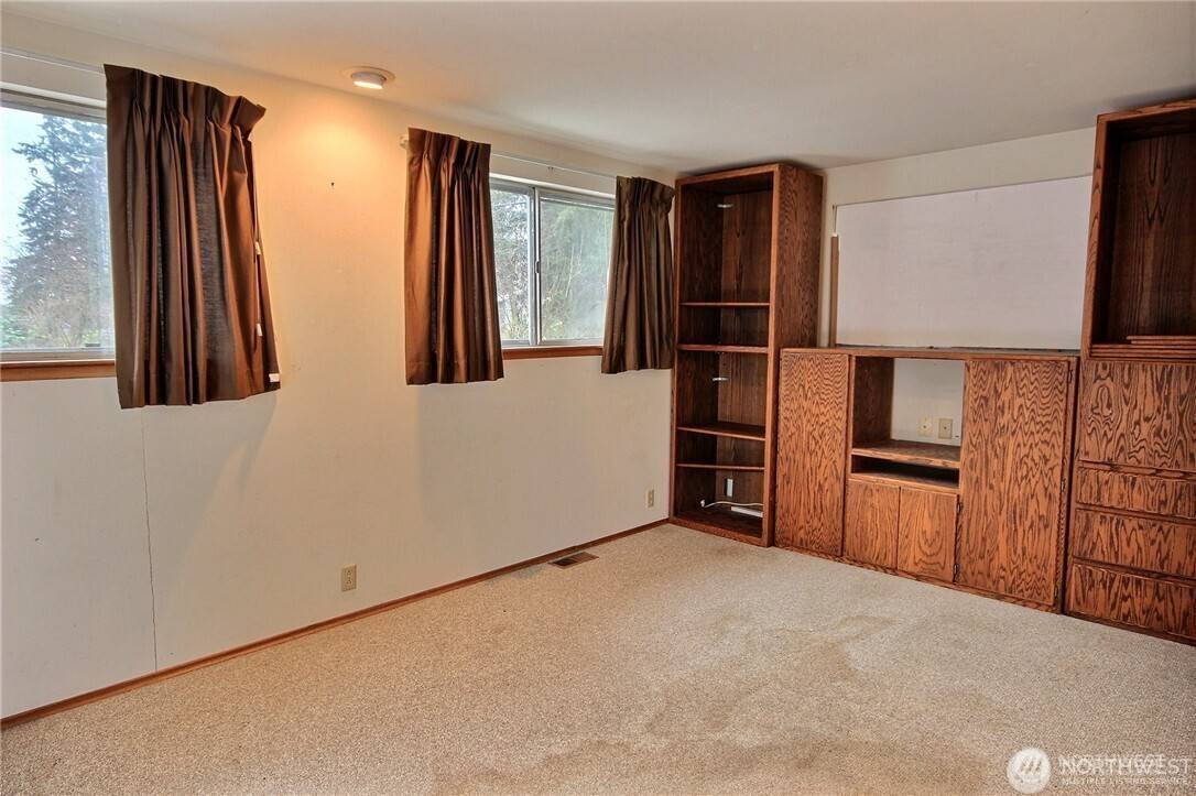 Renton, WA 98055,16044 114th AVE SE