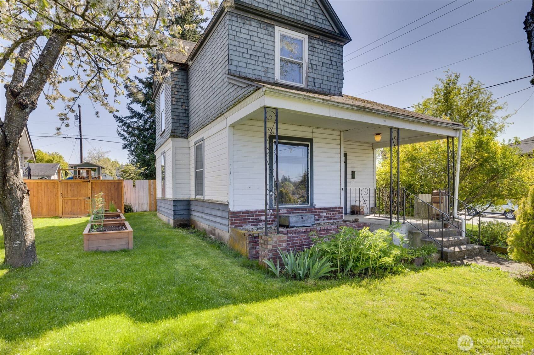 Everett, WA 98201,2231 Highland AVE