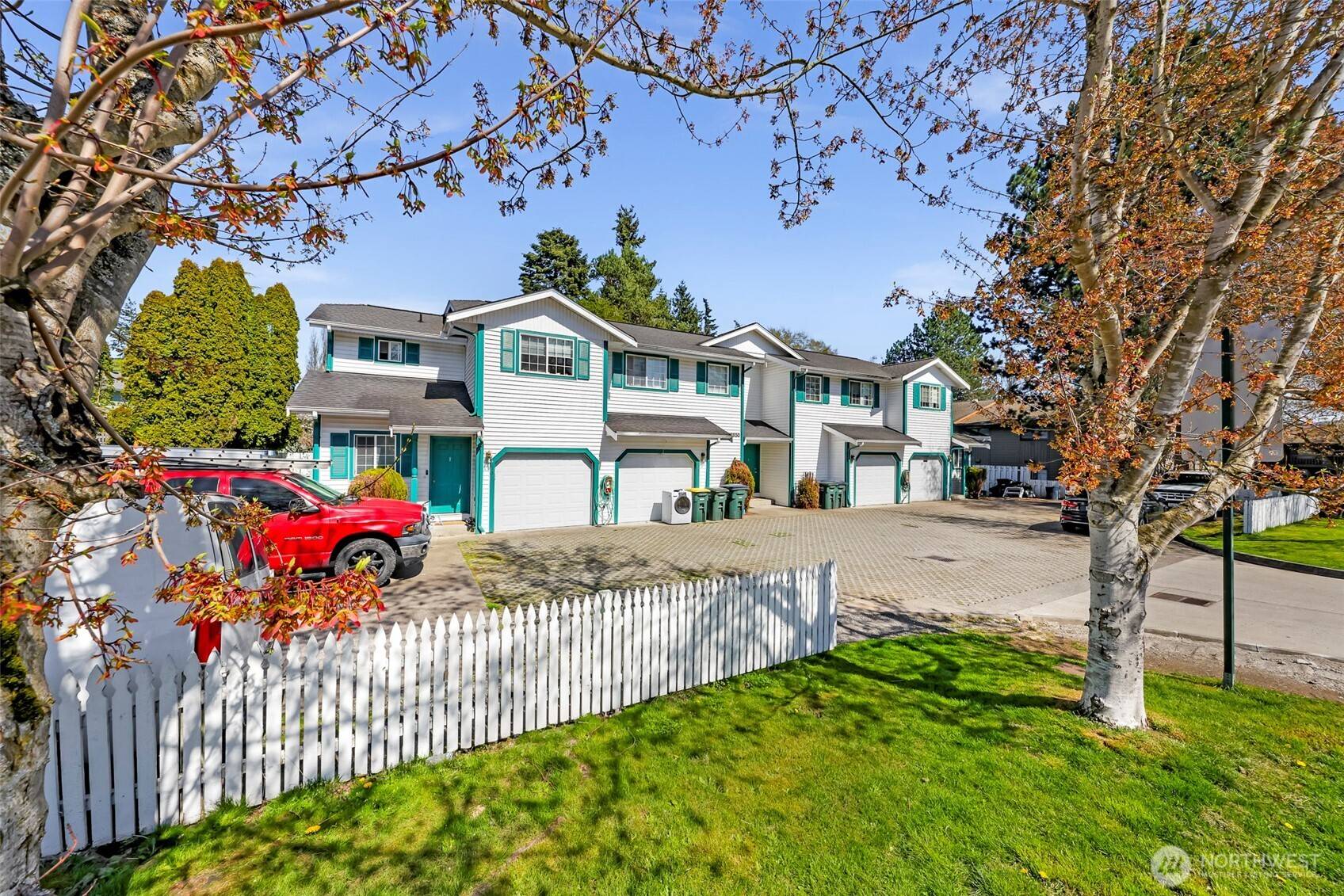 Bellingham, WA 98225,2850 W Maplewood AVE