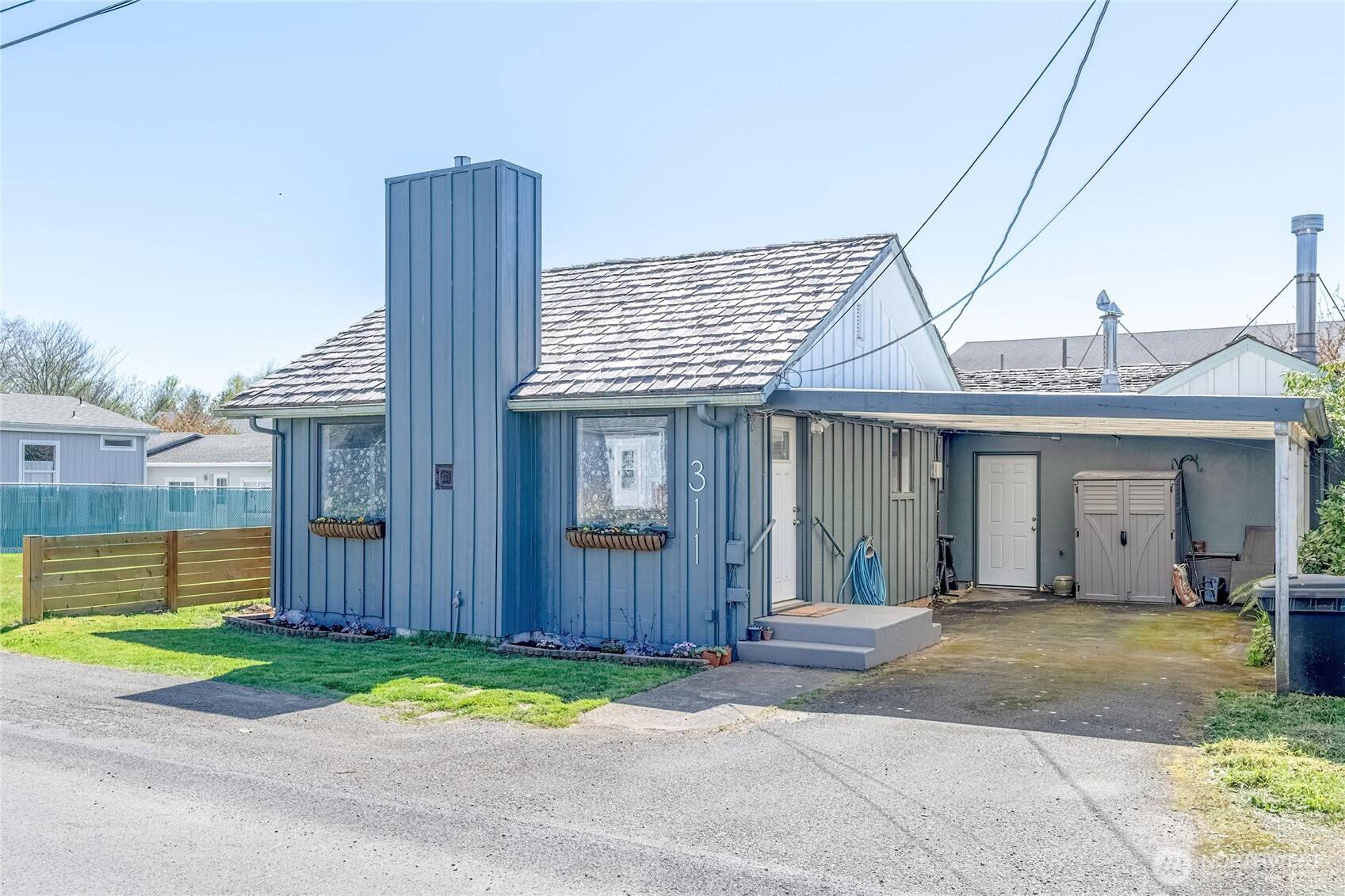 Long Beach, WA 98631,311 SE 3rd ST