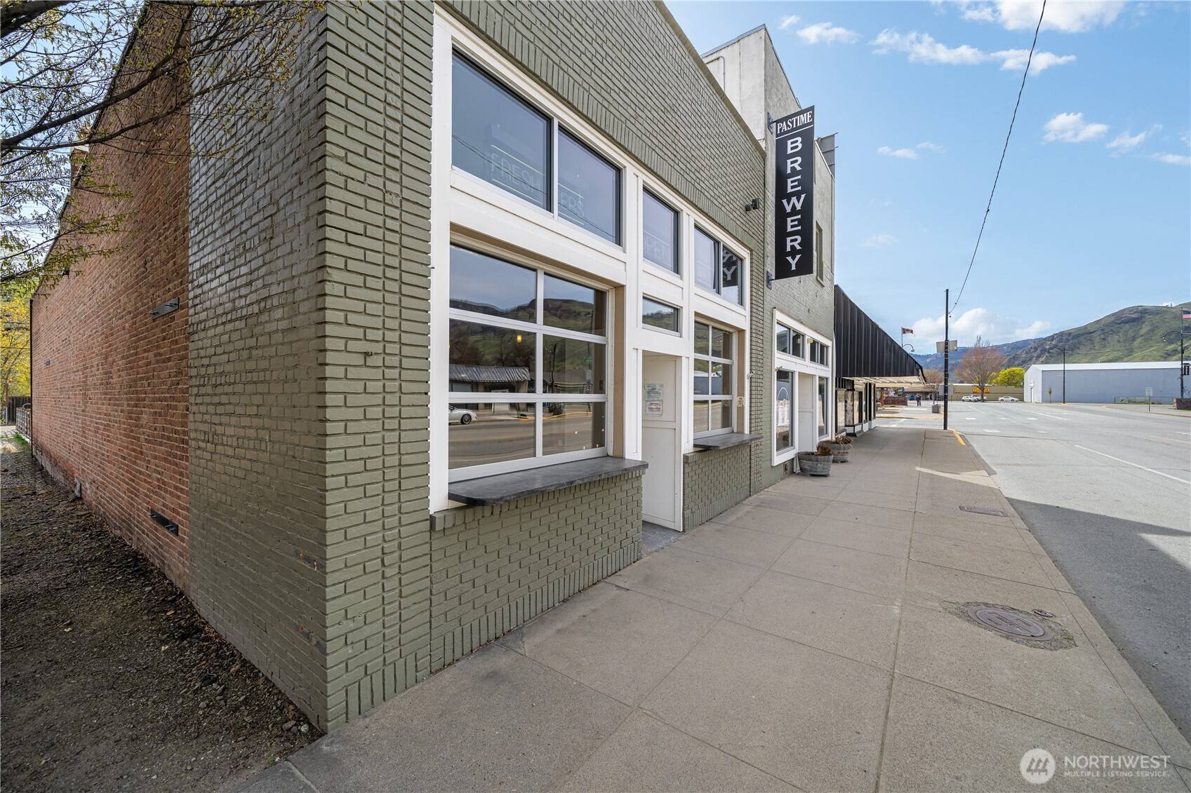 Oroville, WA 98844,1307 Main ST