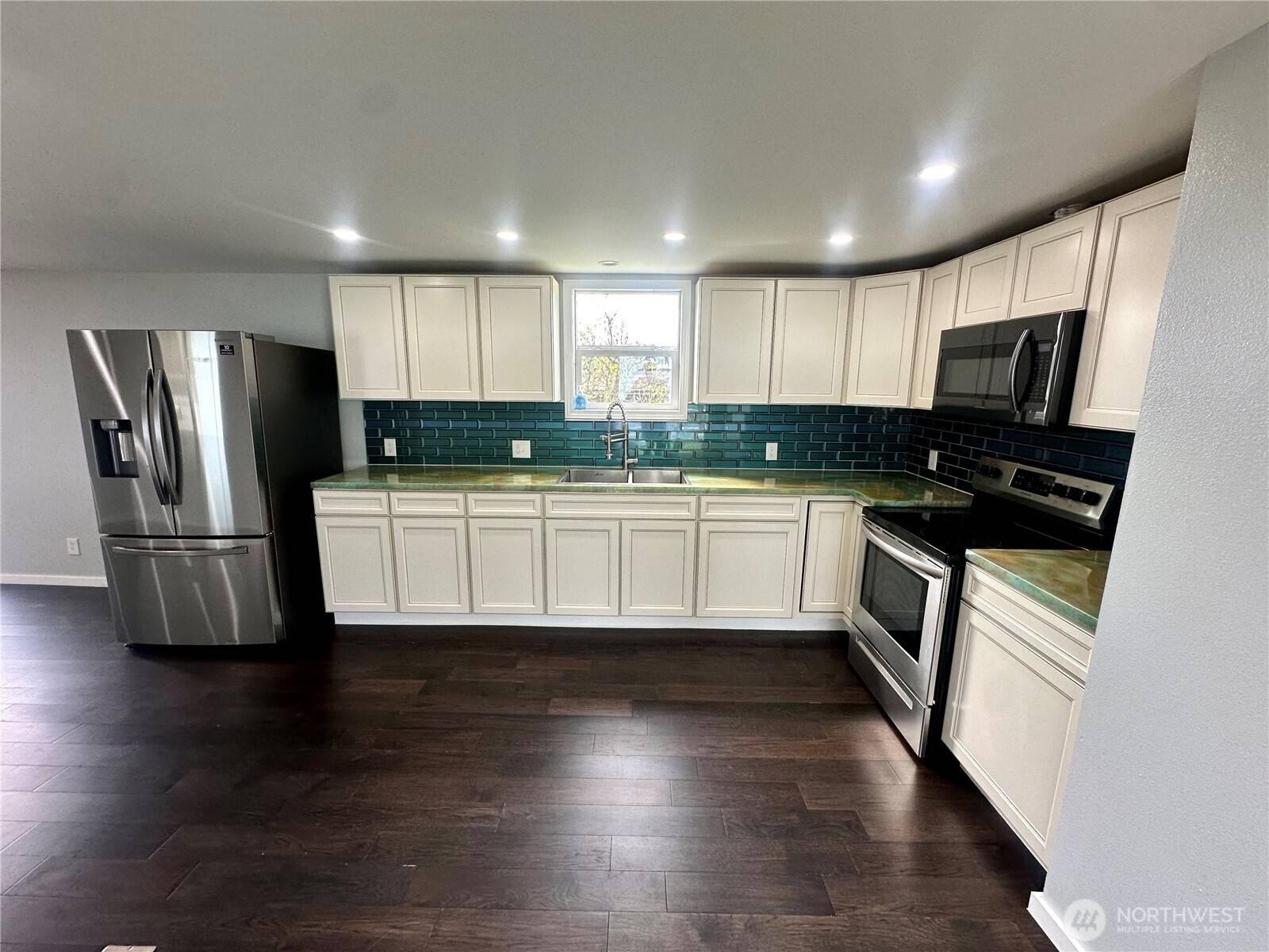 Puyallup, WA 98375,7705 158th Street CT E #119