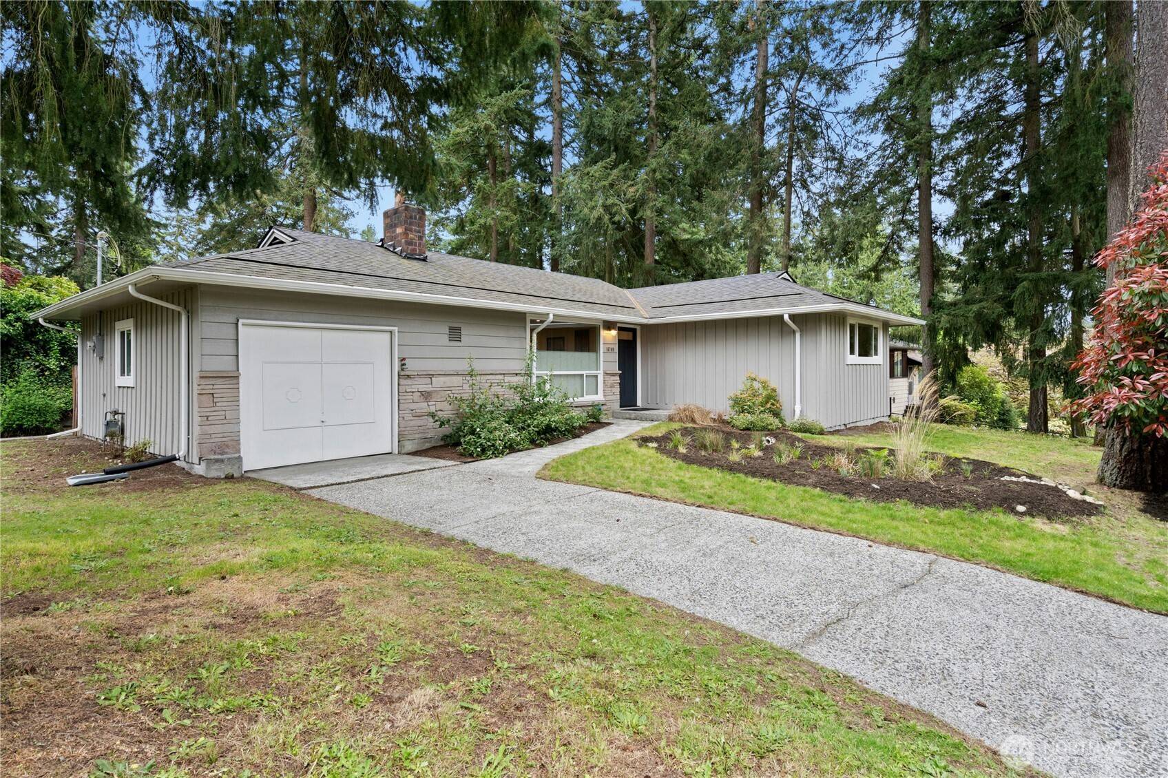 Shoreline, WA 98133,16709 Fremont AVE N