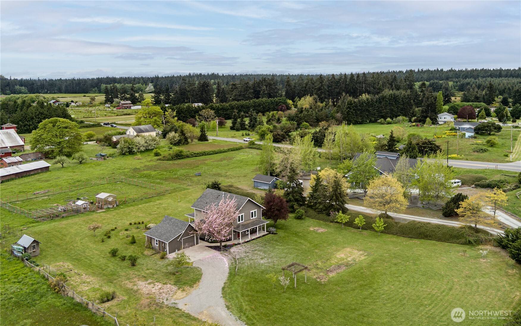 Coupeville, WA 98239,325 W Morris RD