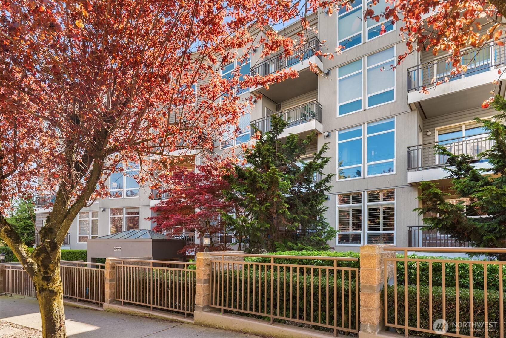 Seattle, WA 98126,3221 SW Avalon WAY #301