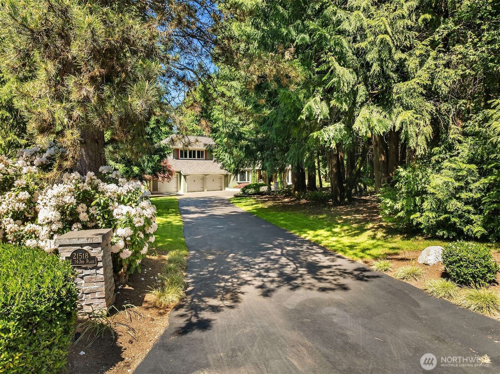 Woodinville, WA 98077,21518 143rd PL NE