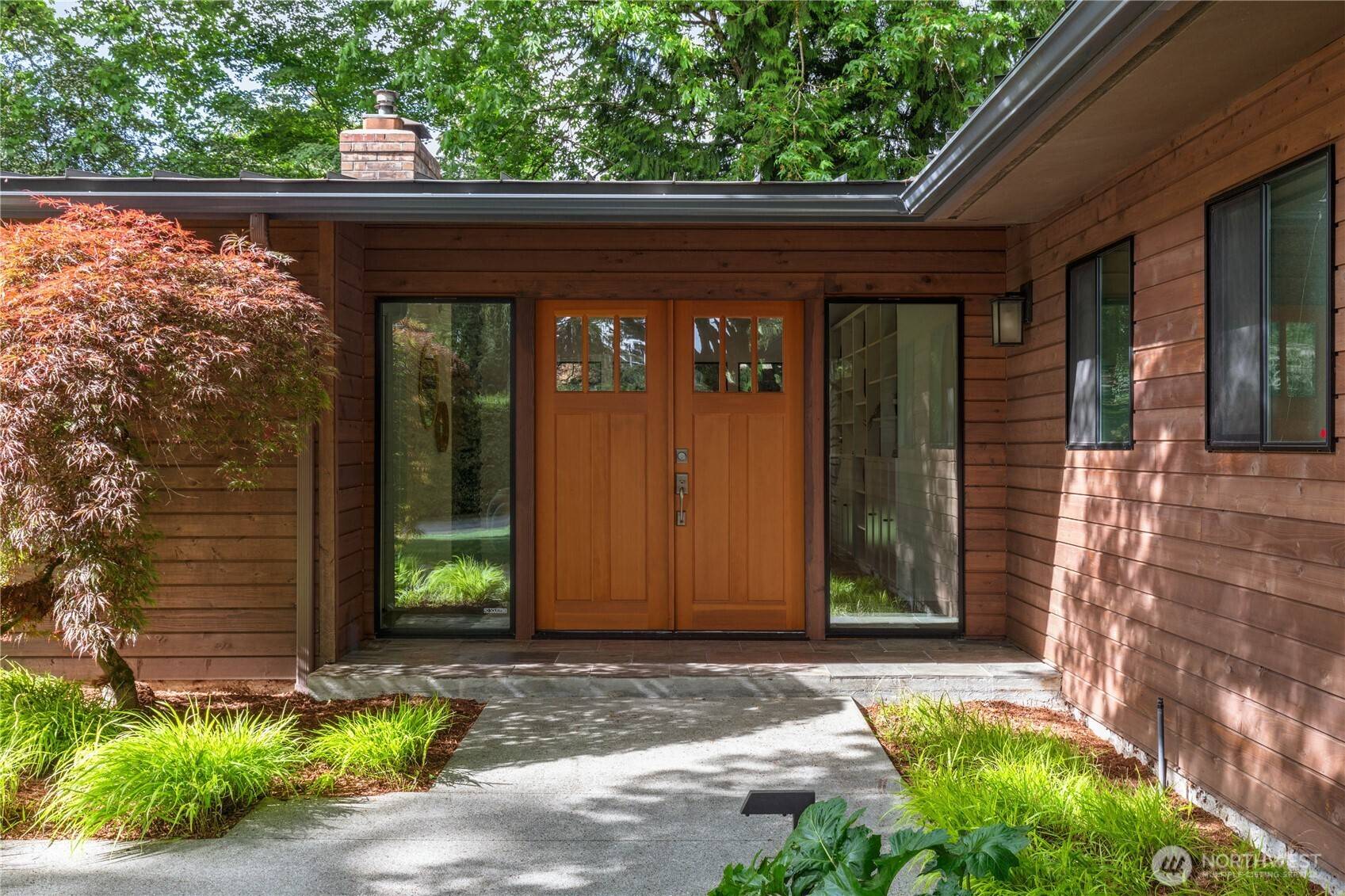 Mercer Island, WA 98040,8864 SE 60th ST