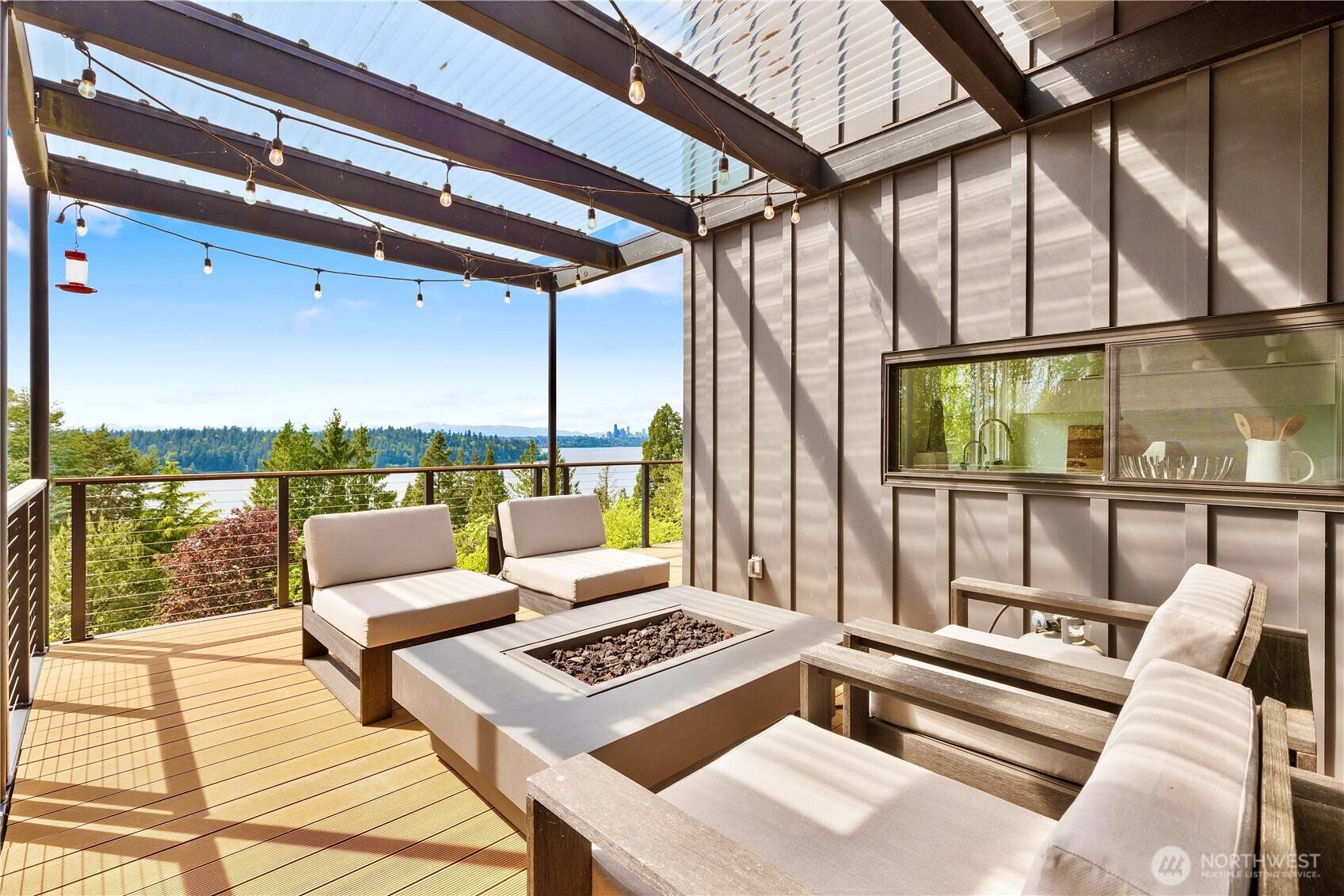 Mercer Island, WA 98040,5340 W Mercer WAY