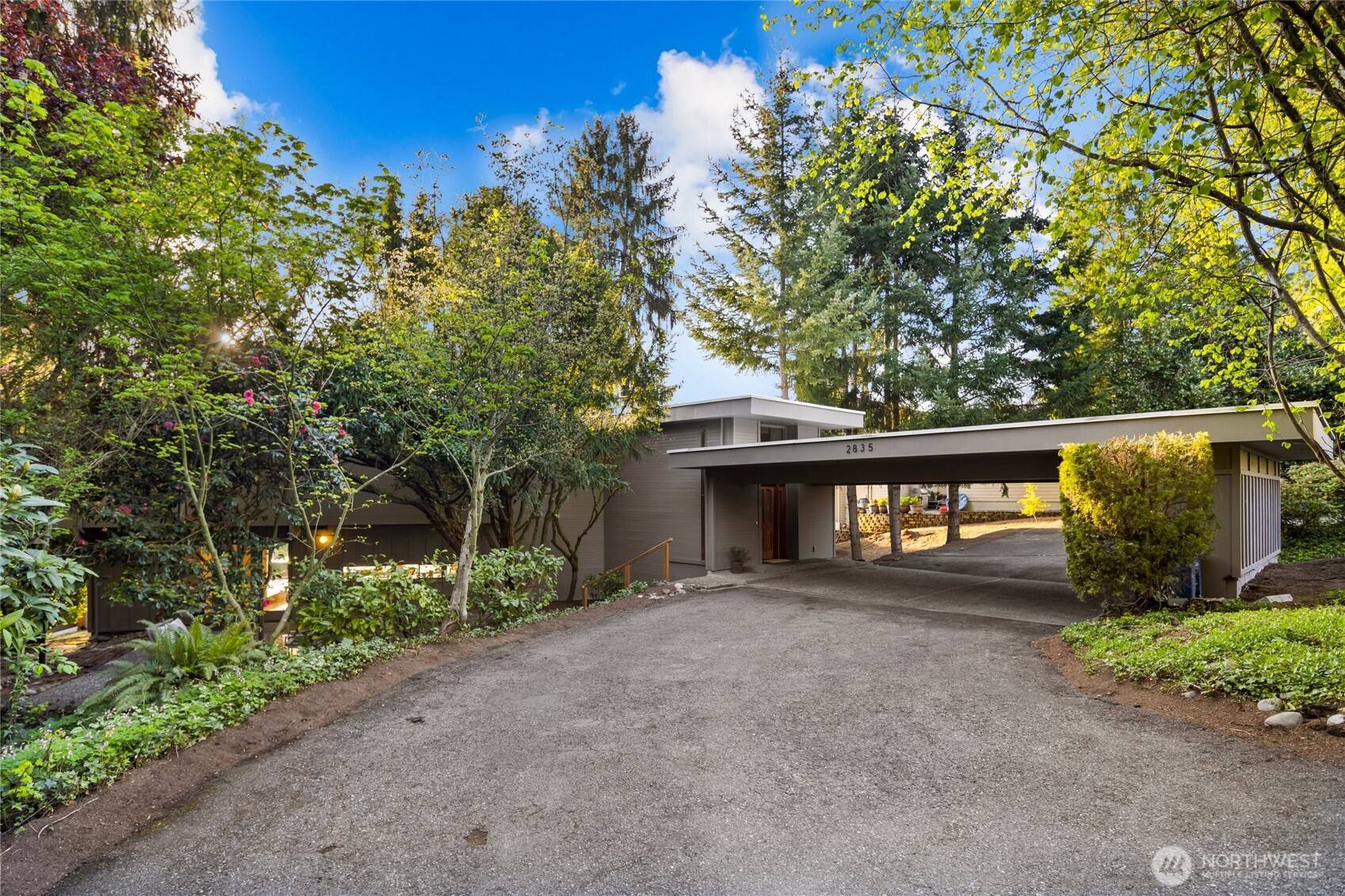 Sammamish, WA 98075,2835 194th AVE SE