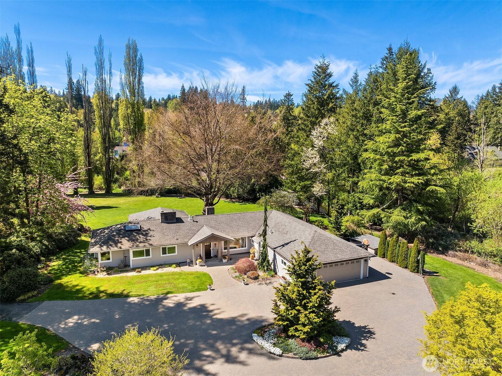 Redmond, WA 98052,18610 NE 109th ST