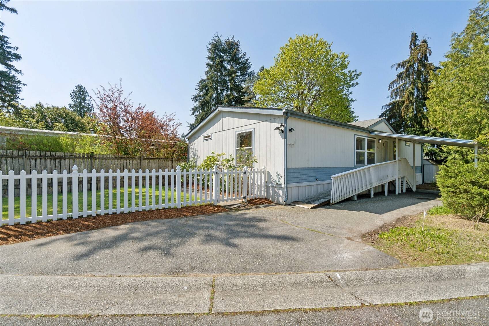 Bothell, WA 98011,12711 NE 190th ST