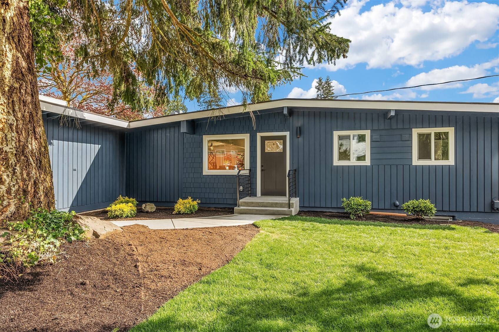 Bellevue, WA 98008,15605 SE 8th ST