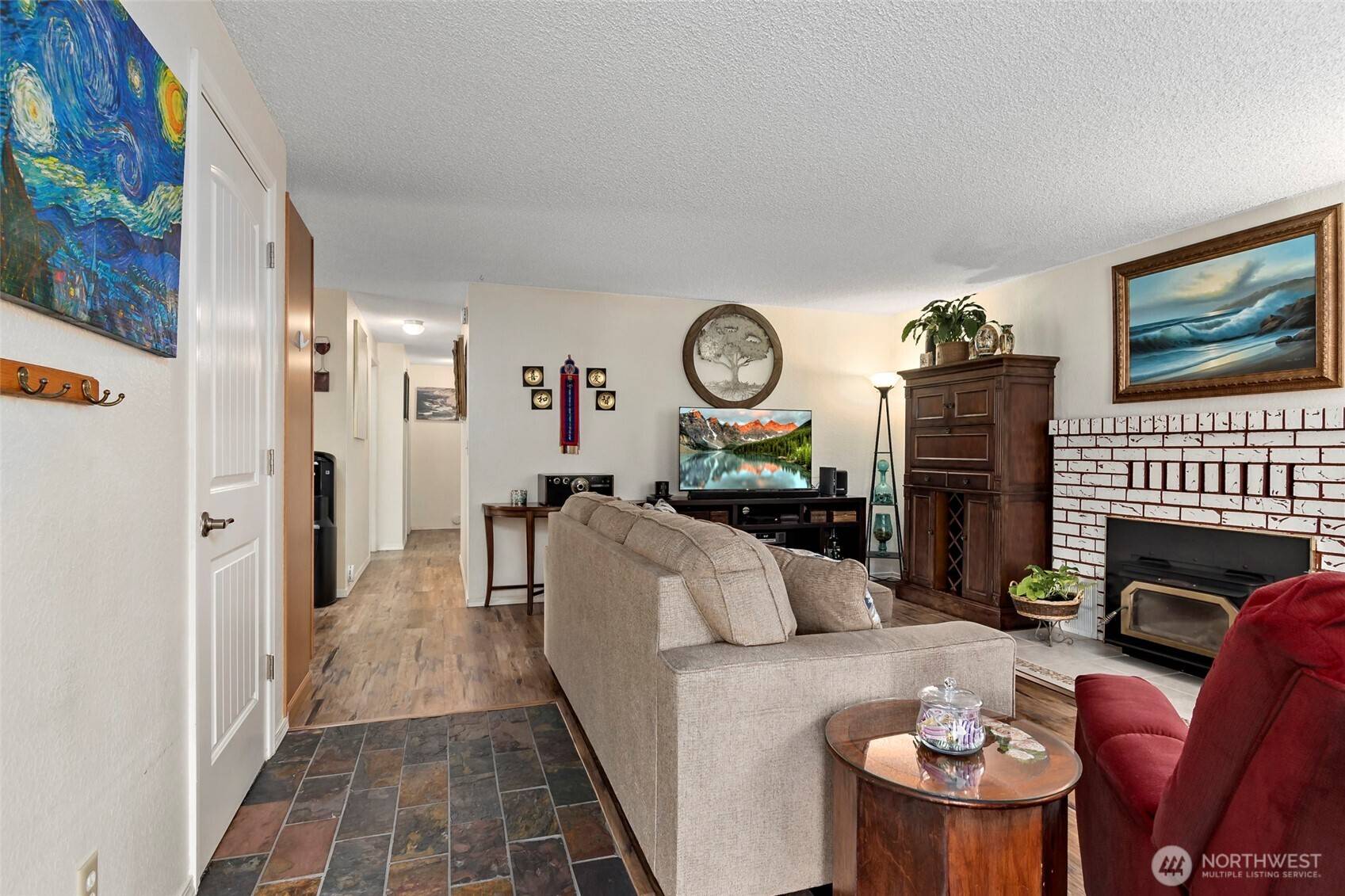 Oak Harbor, WA 98277,675 NW Columbia DR