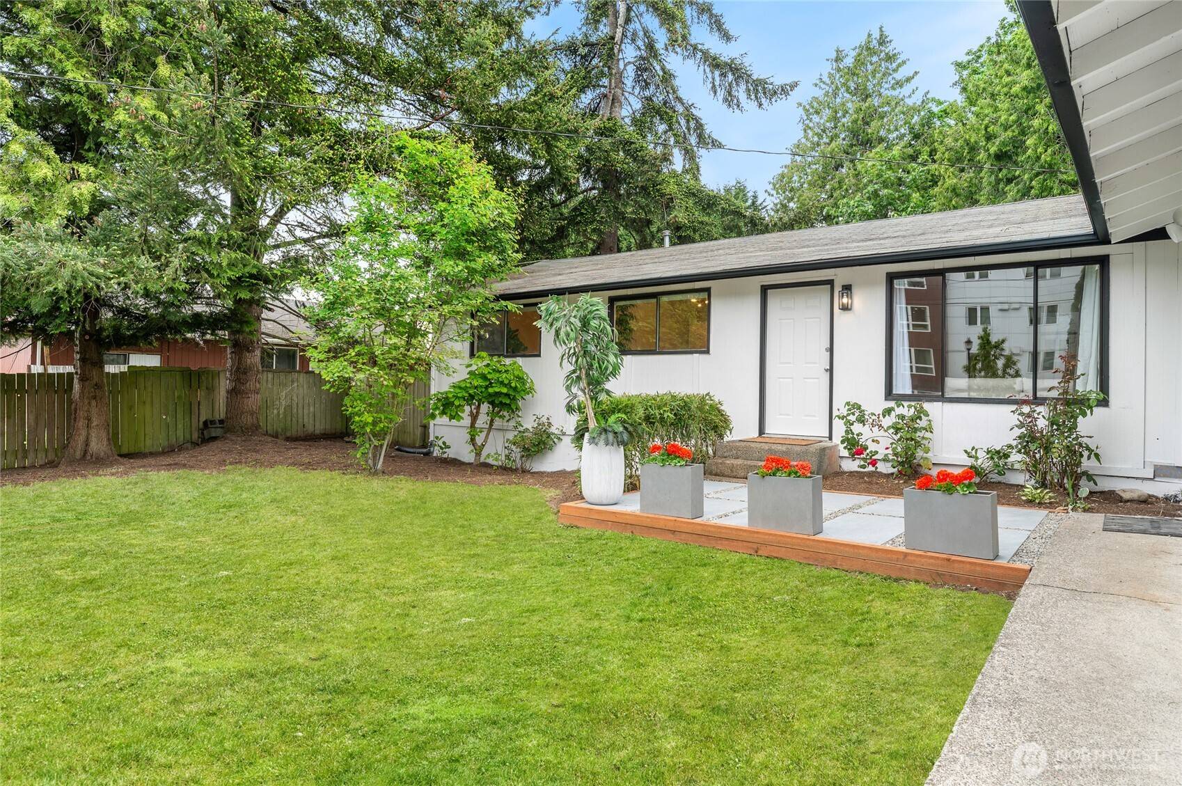 Renton, WA 98055,10618 SE 172nd ST