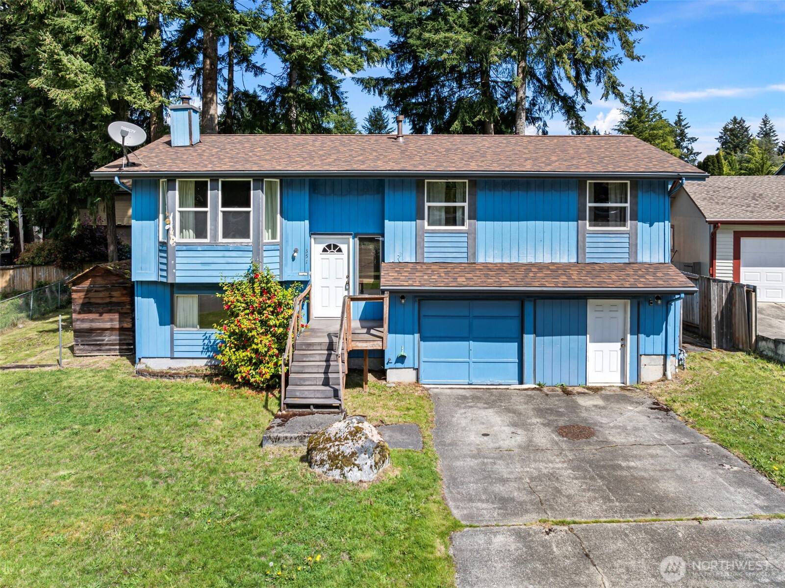 Bremerton, WA 98311,351 NW Oakmont WAY