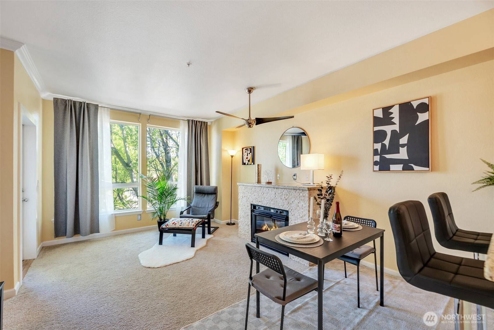 Renton, WA 98057,225 Logan AVE S #205