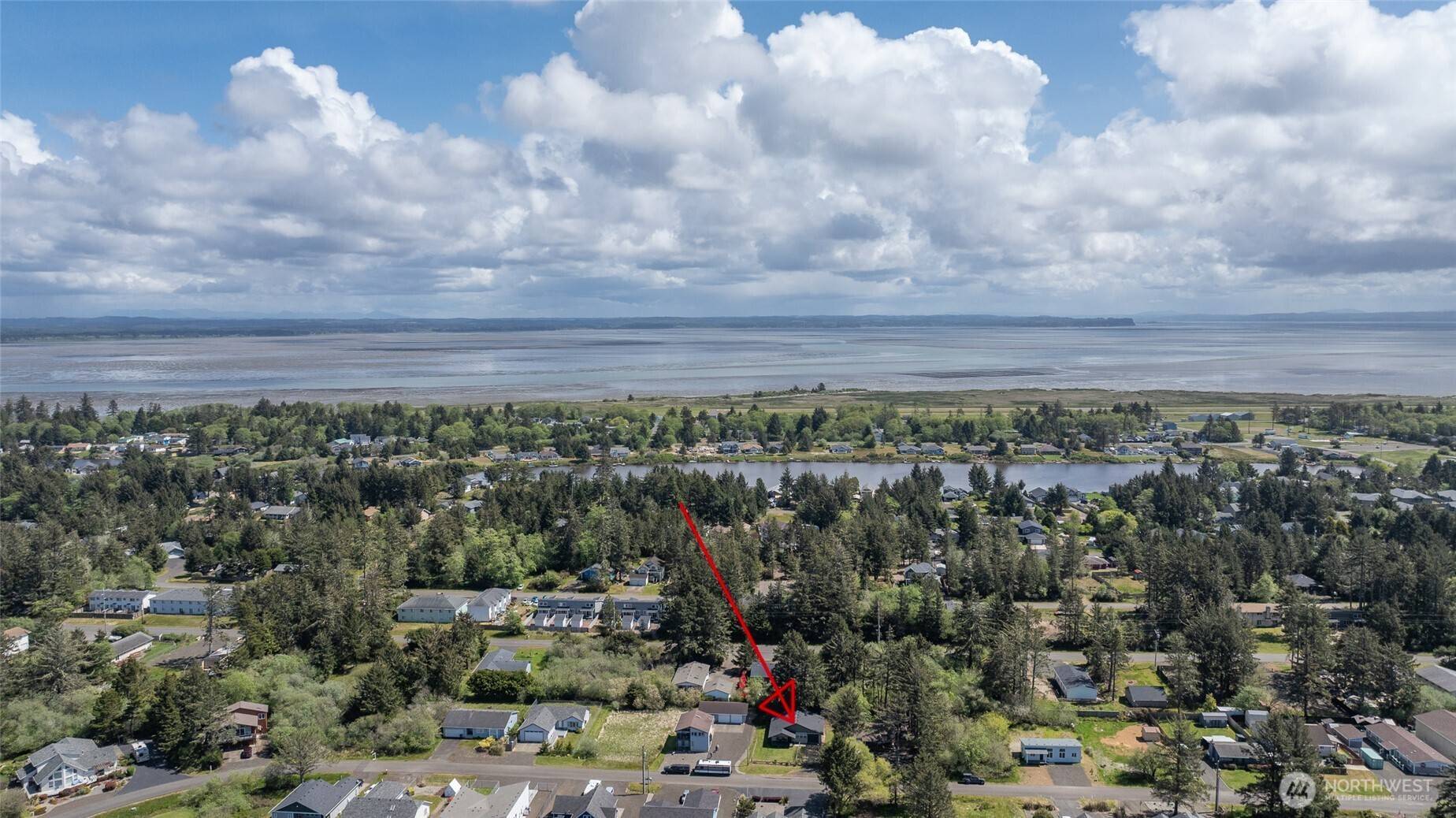 Ocean Shores, WA 98569,554 Puffin AVE NE