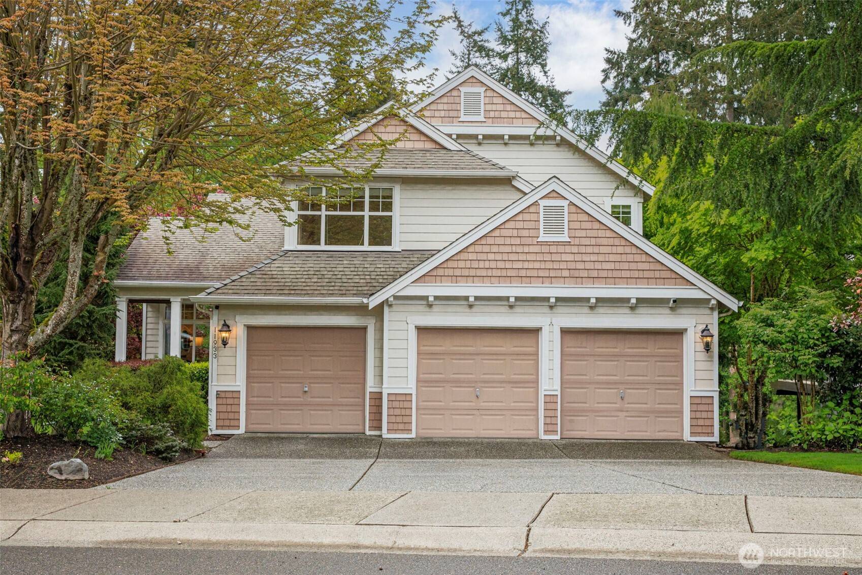 Mukilteo, WA 98275,11933 Clubhouse LN