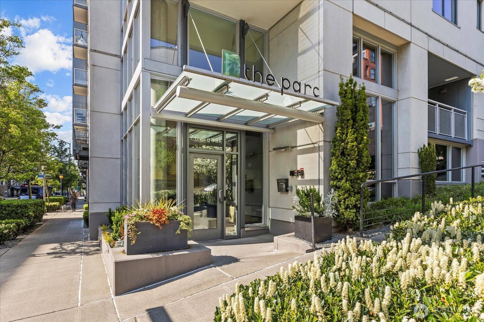 Seattle, WA 98121,76 Cedar ST #PH07