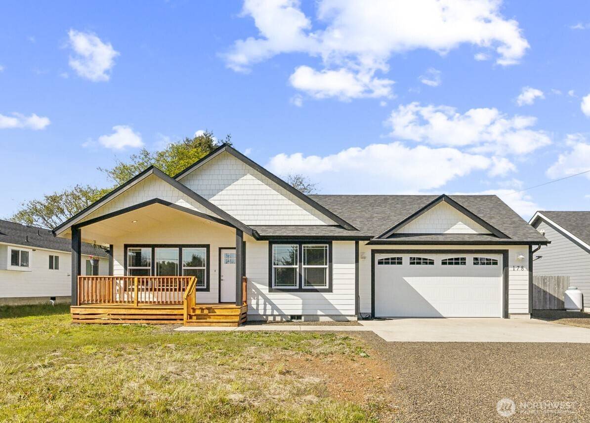 Ocean Shores, WA 98569,178 Pacific BLVD NW