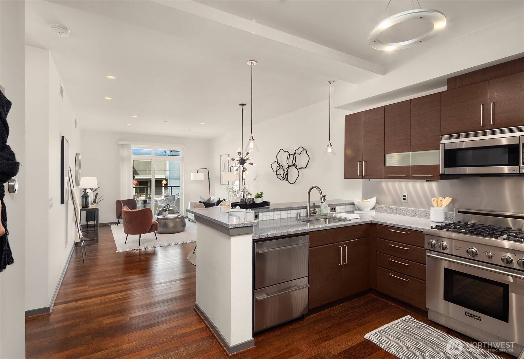 Seattle, WA 98107,1530 NW Market ST #811