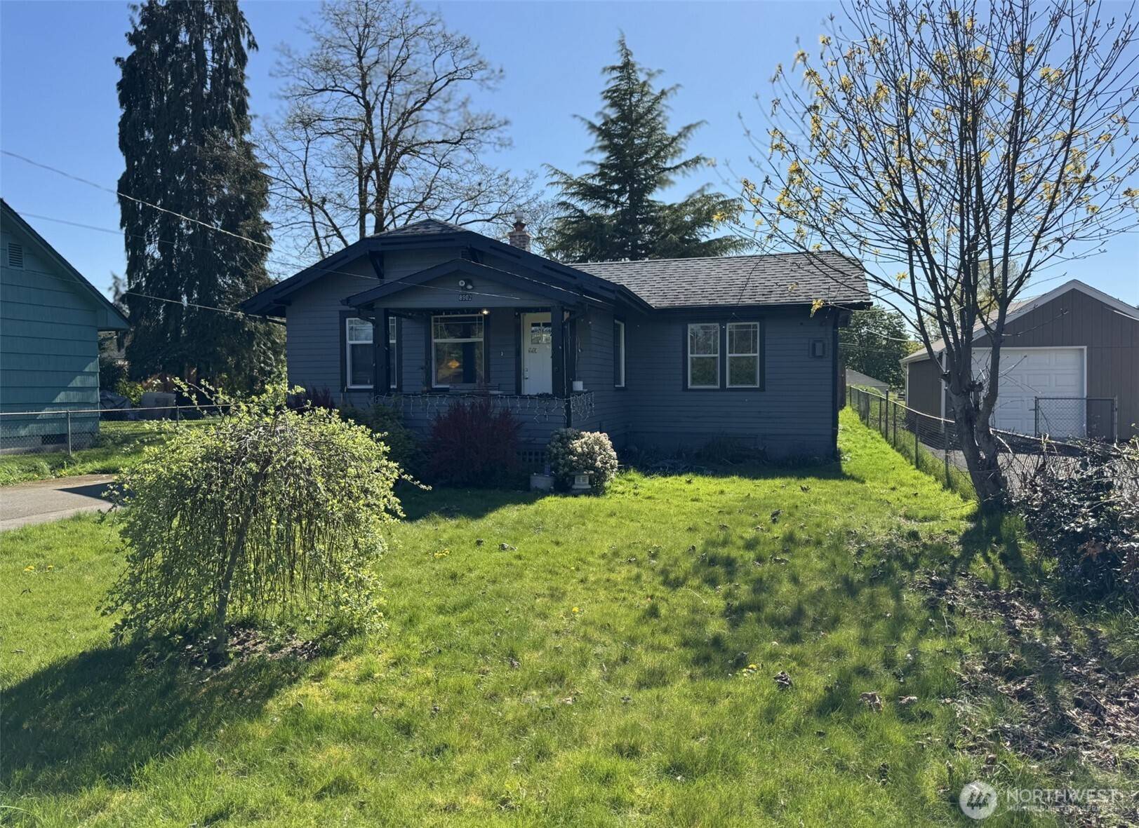 Lakewood, WA 98498,8902 Forest RD SW