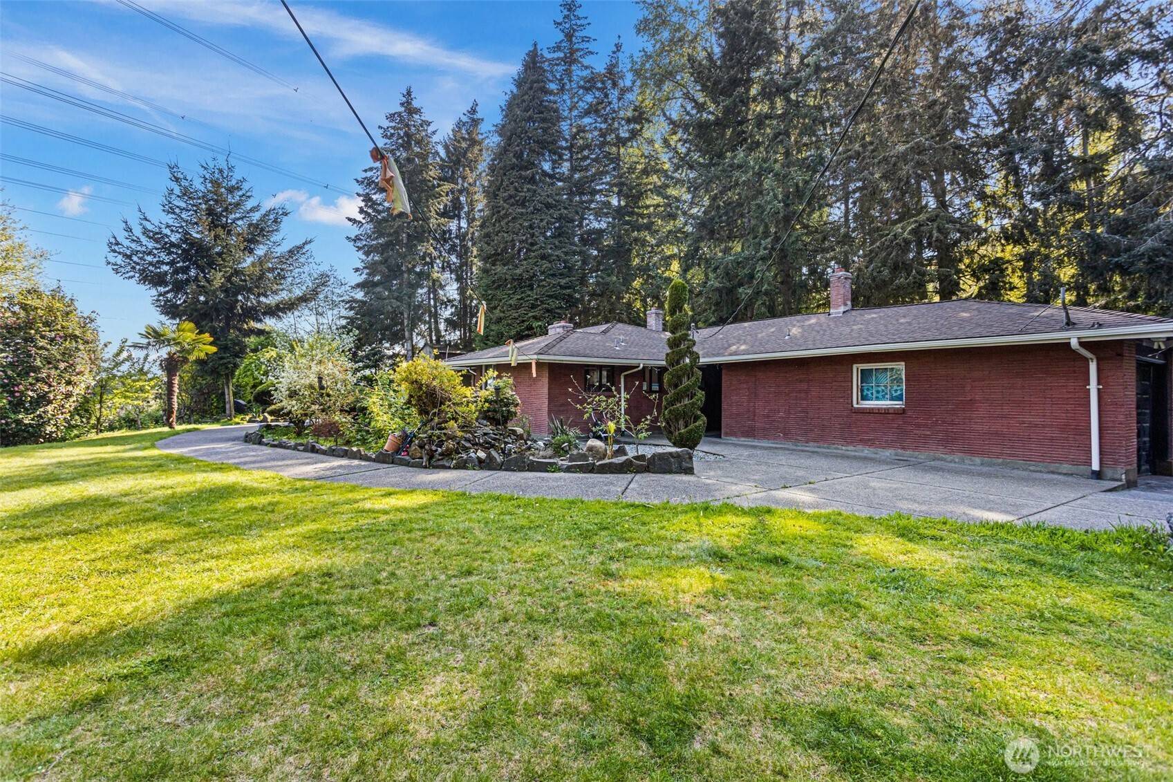 Auburn, WA 98001,2919 W Valley Avenue N