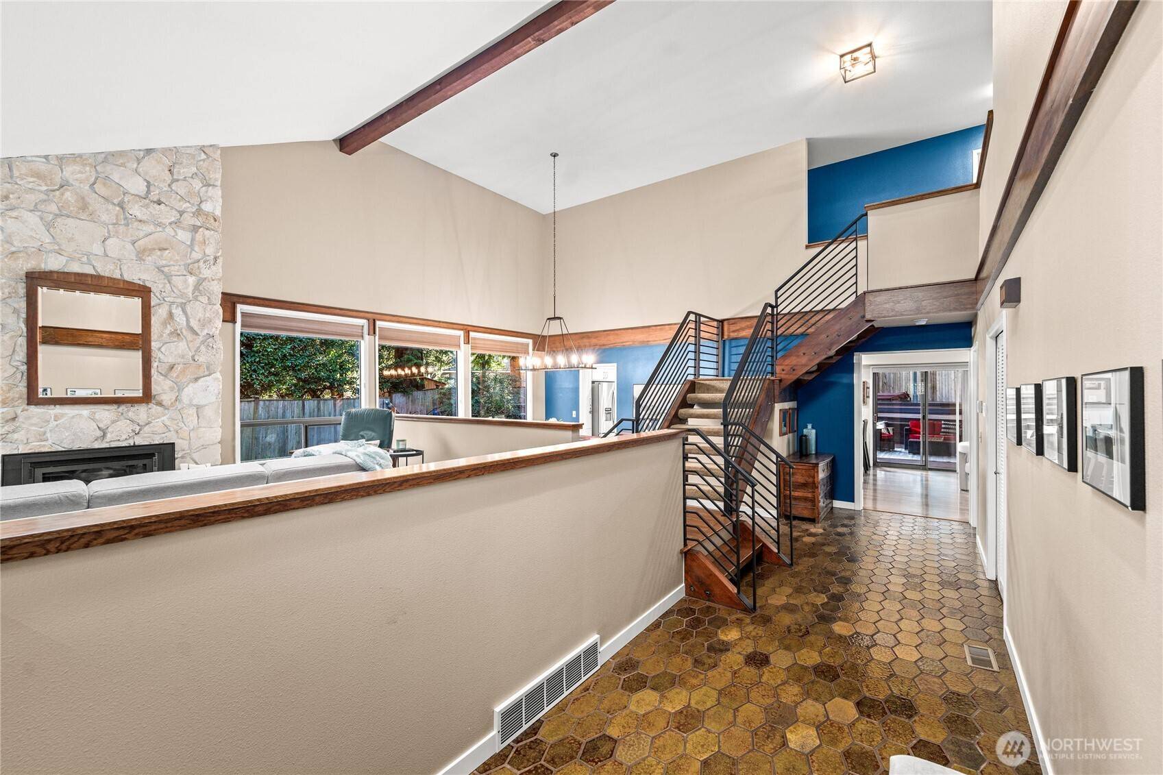 Bellevue, WA 98008,16712 SE 31st ST