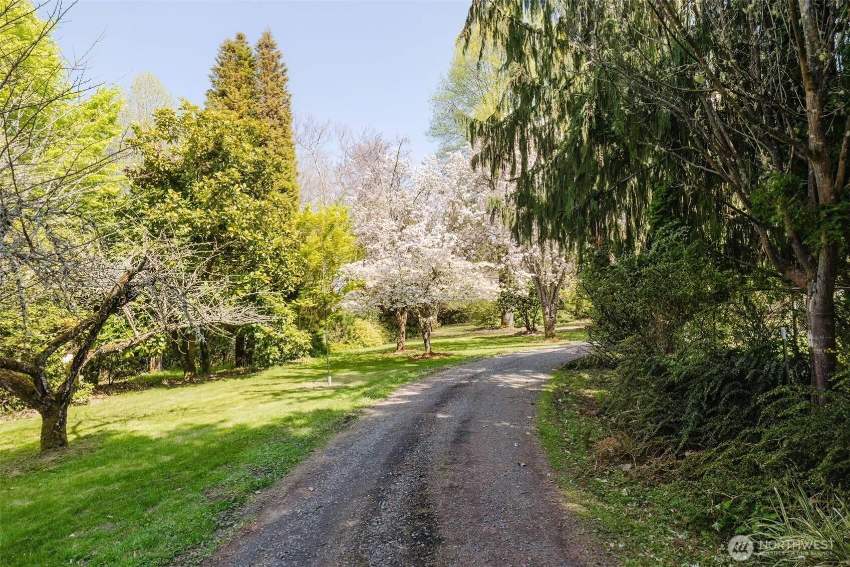Brinnon, WA 98320,105 Schoolhouse RD