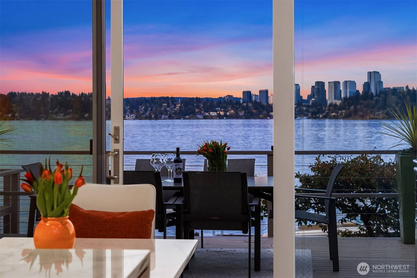 Mercer Island, WA 98040,7226 N Mercer WAY