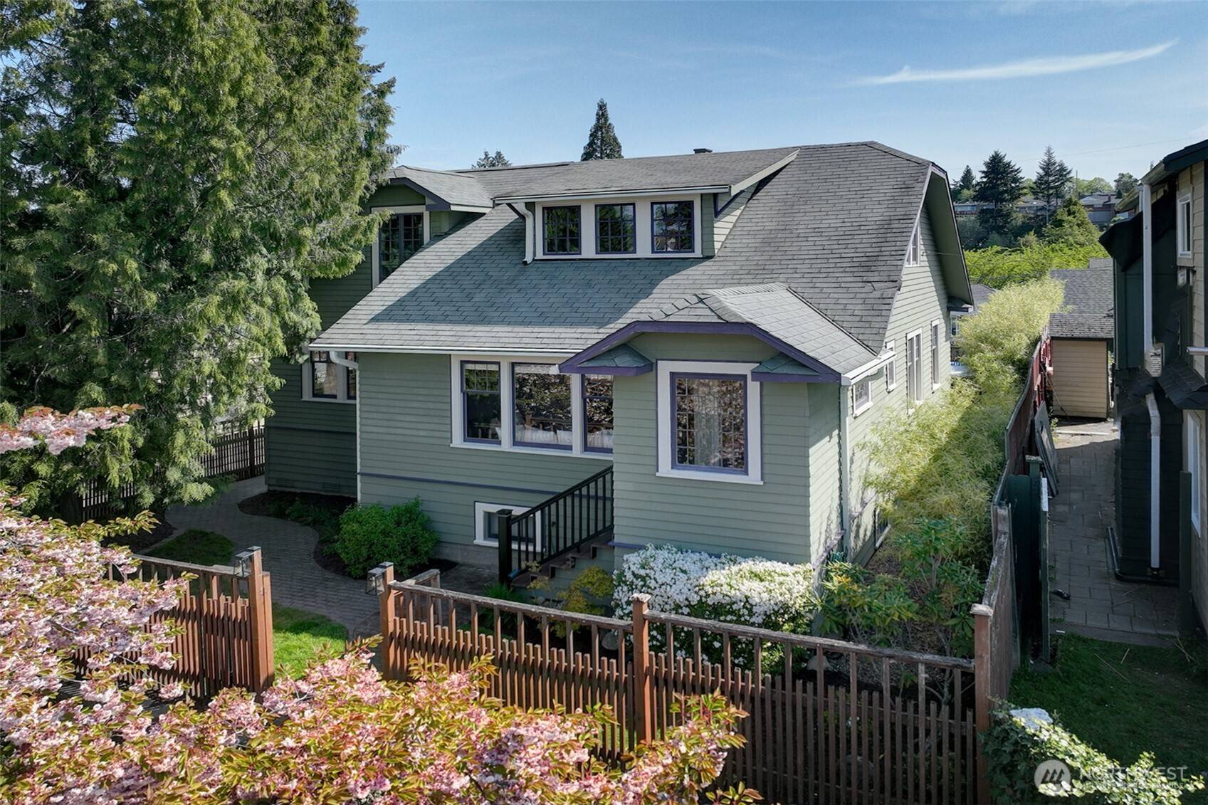 Seattle, WA 98136,5928 39th AVE SW
