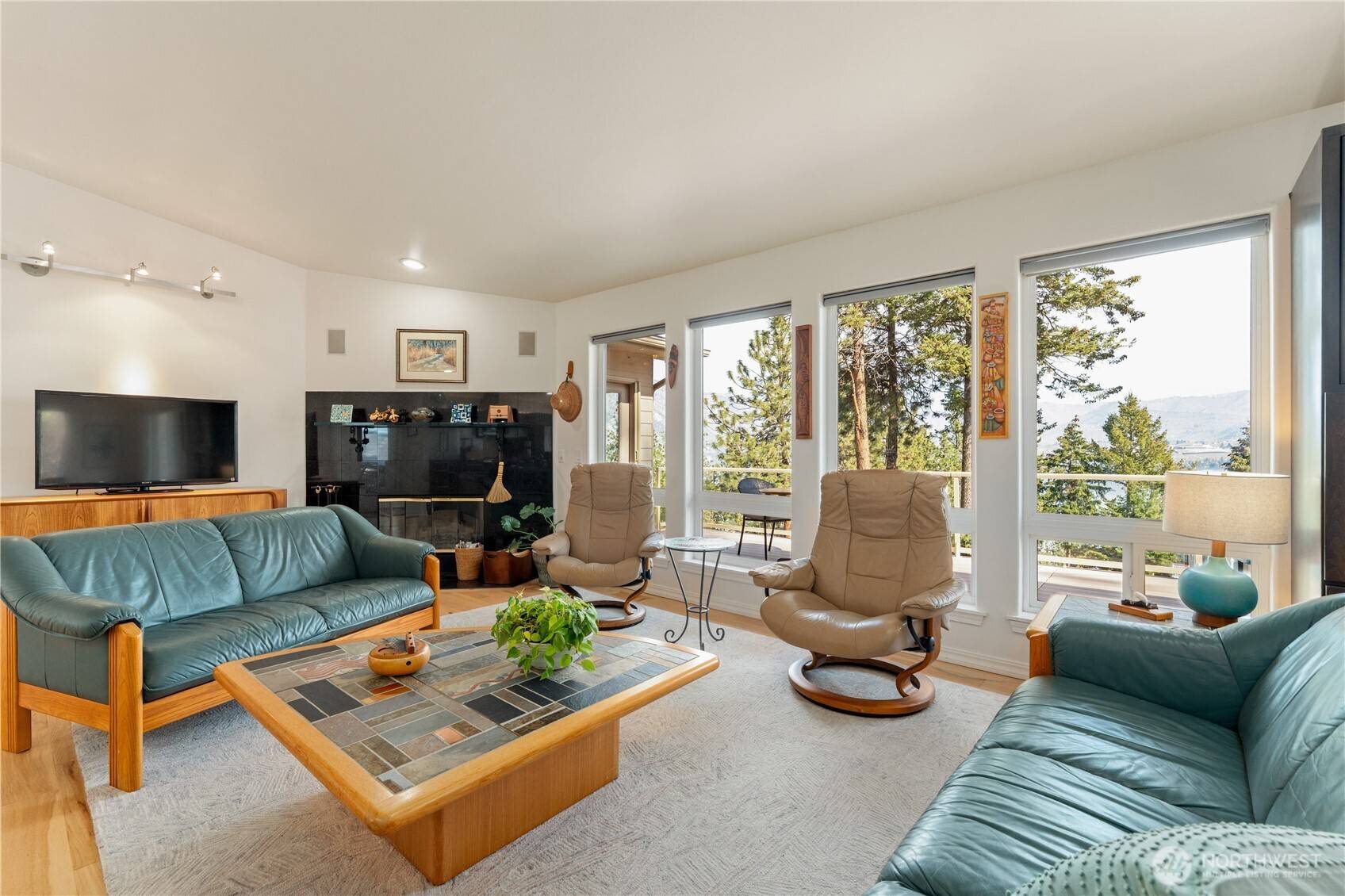 Chelan, WA 98816,7379 Ridgeview DR