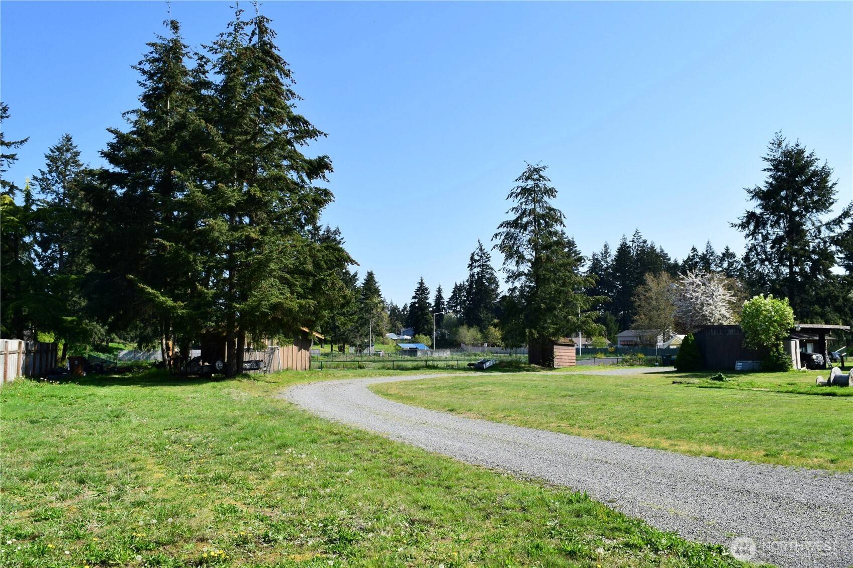 Spanaway, WA 98387,5317 208th ST E