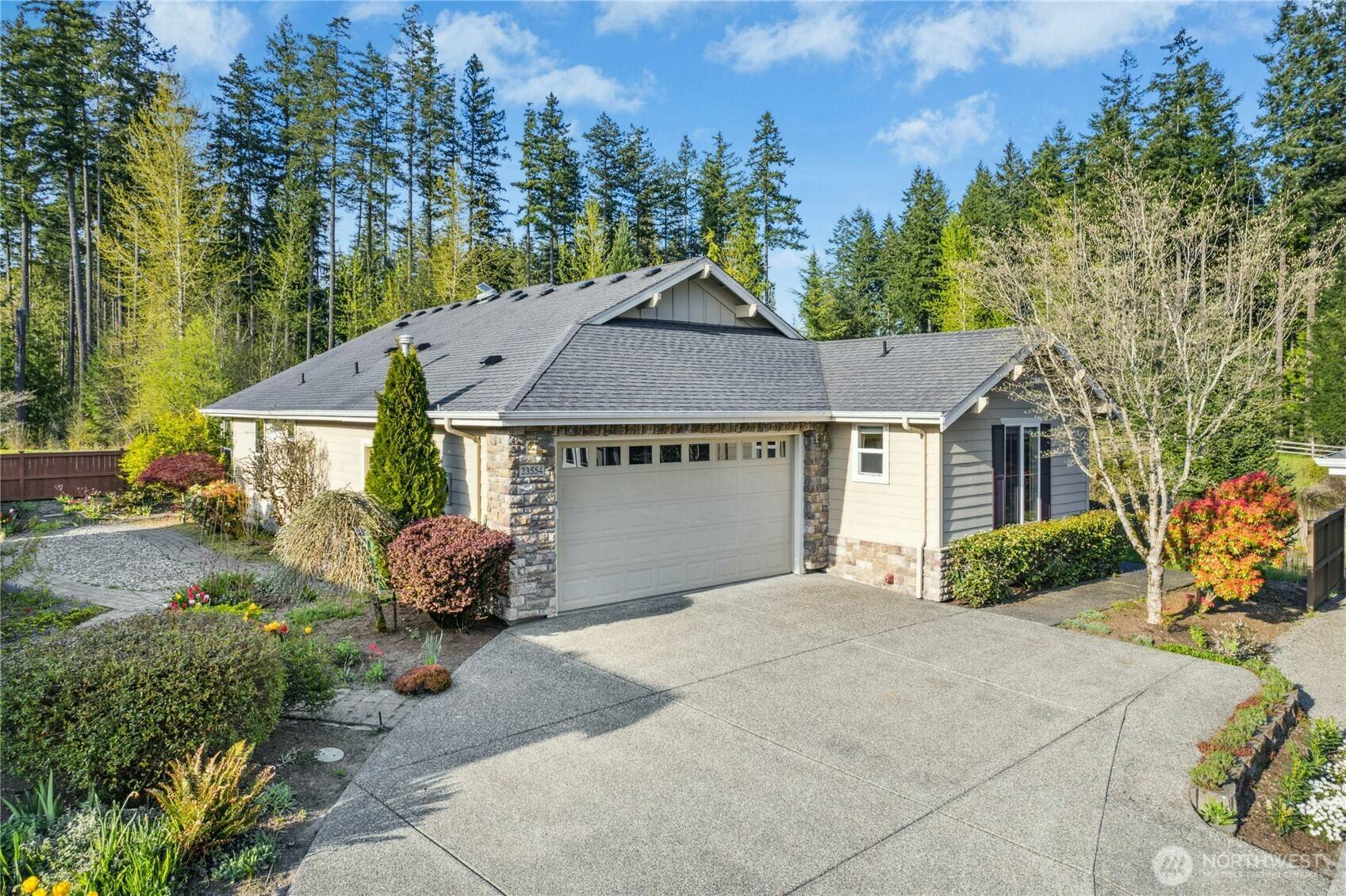 Redmond, WA 98053,23554 NE 122nd CT