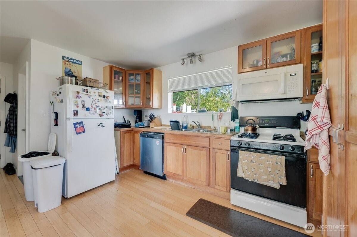 Seattle, WA 98118,4051 Letitia AVE S