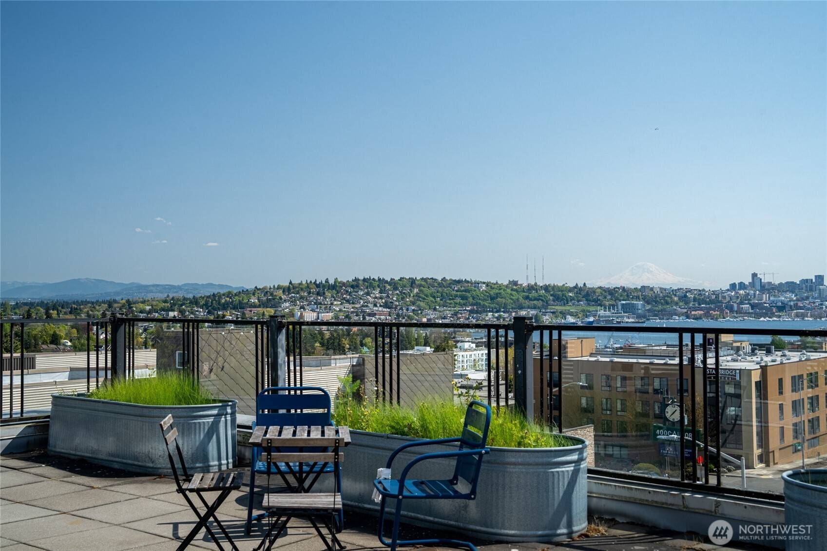 Seattle, WA 98103,4031 Aurora AVE N #201